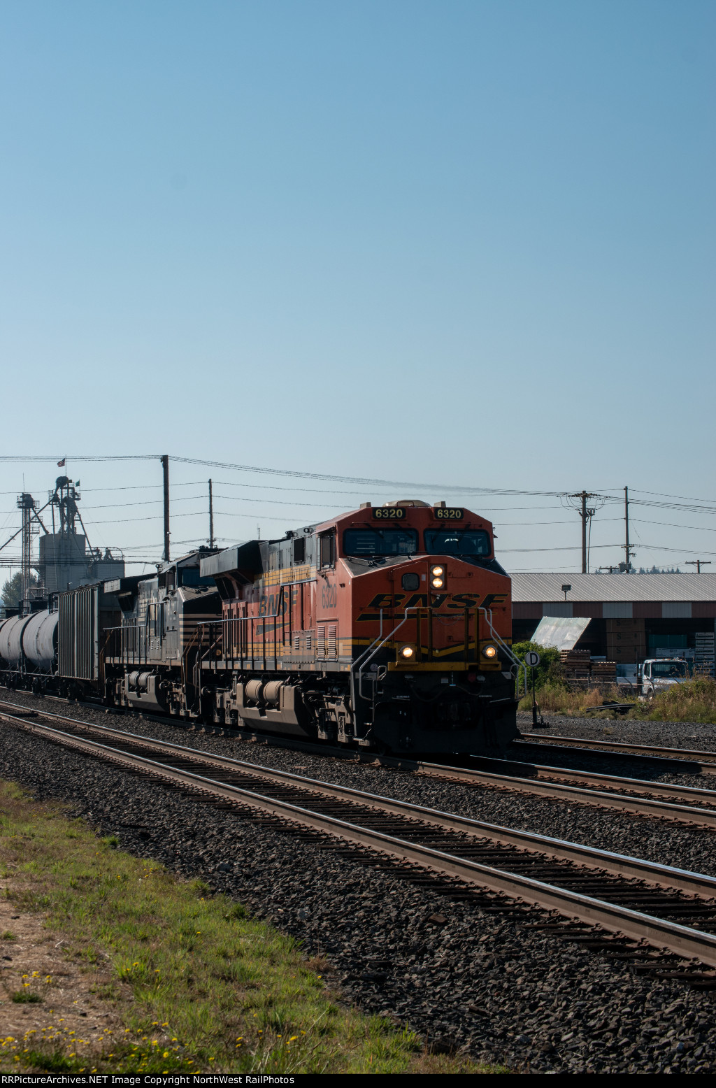 BNSF 6320